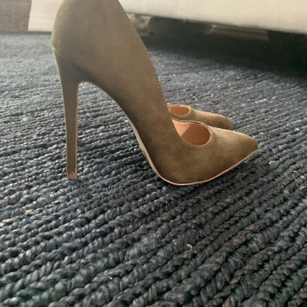 Olive Green Point Toe Pumps